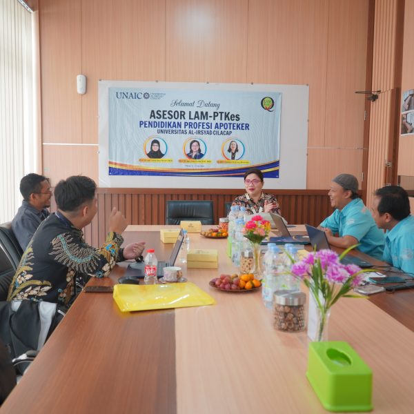 Kunjungan asesor LAM PTKes di Tresno Jamu Indonesia